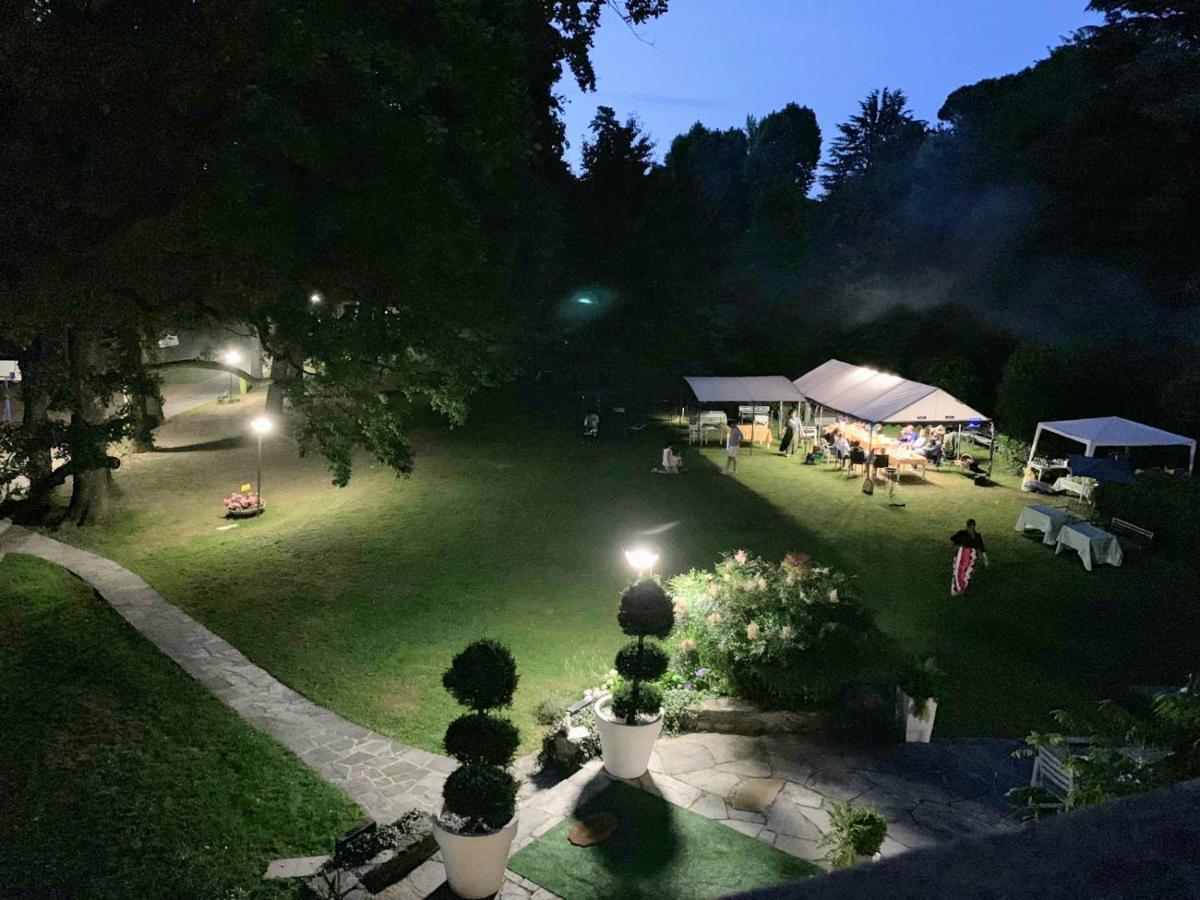 "La Selvetta" Bed And Breakfast Buguggiate 외부 사진