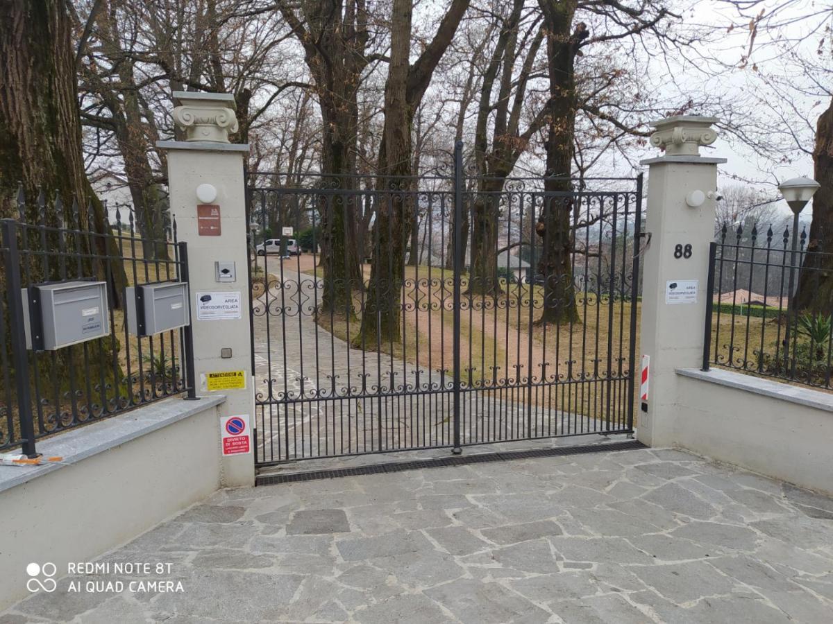 "La Selvetta" Bed And Breakfast Buguggiate 외부 사진
