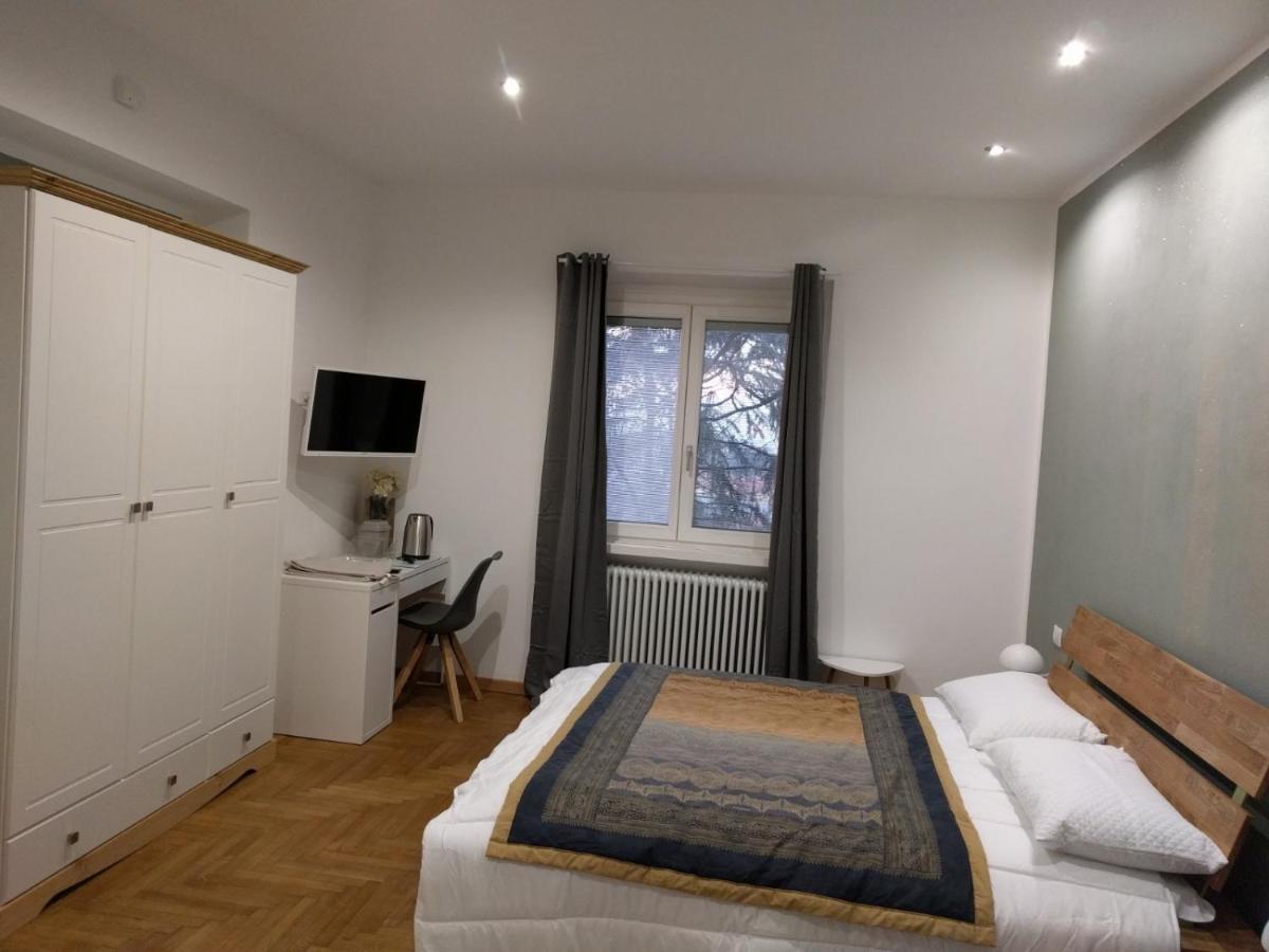 "La Selvetta" Bed And Breakfast Buguggiate 외부 사진